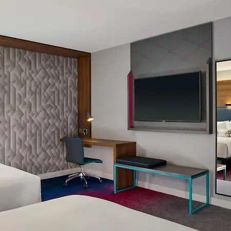 Aloft Eastside Готель