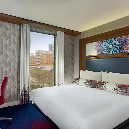 Готель Aloft Eastside